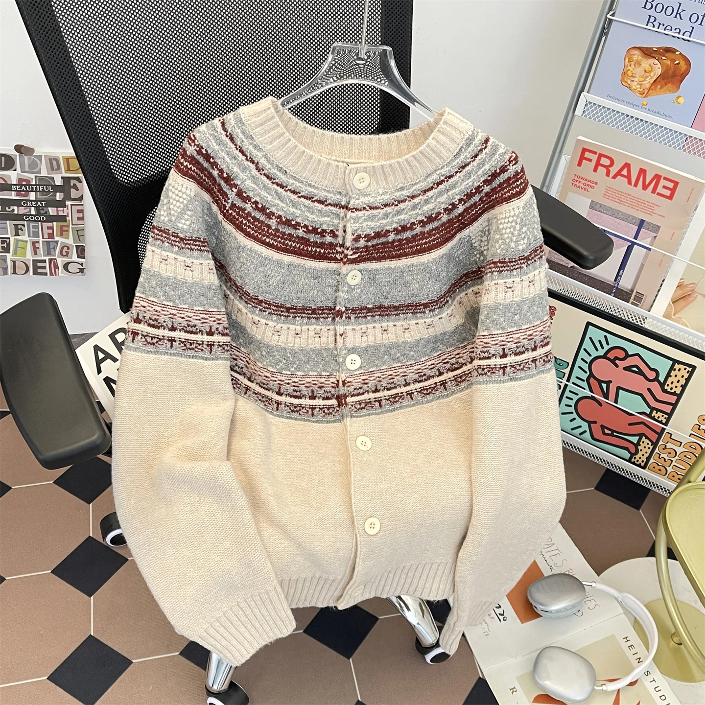 

Мужской вязаный кардиган с круглым вырезом, зимний теплый универсальный свитер-пальто на Новый год, с вышивкой в стиле Fair Isle, повседневный свободный крой, длинный рукав