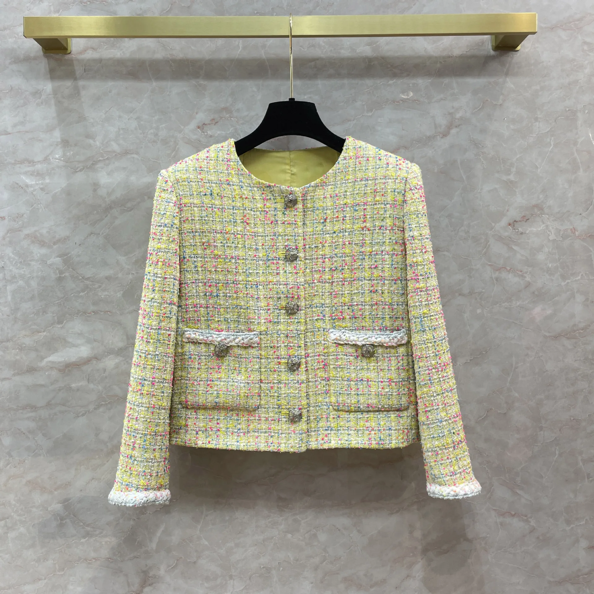 

Yellow Colored Polka Dot Plaid Woolen Jacket for Women's South Oil Soft Woolen Short Top