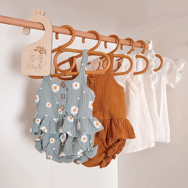 7 Stk/set Pasgeboren 24 Maanden Baby Closet Verdelers Hout Nursery Kleding Organisatoren Zuigeling Garderobe Divider Label Voor 0-7 jaar Oud