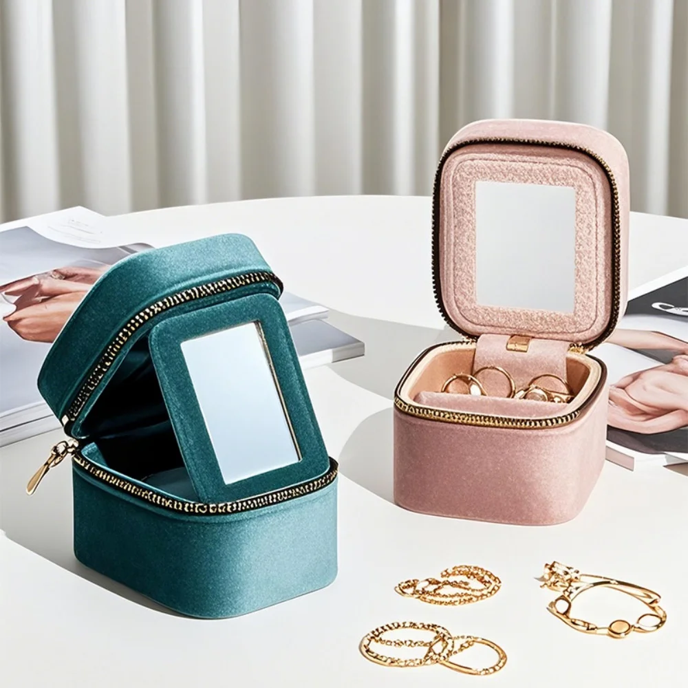

Velvet Portable Jewelry Storage Bag Ring Necklace Earrings with Mirror Zipper Jewelry Box Ladies Travel Jewelry Organizer Case