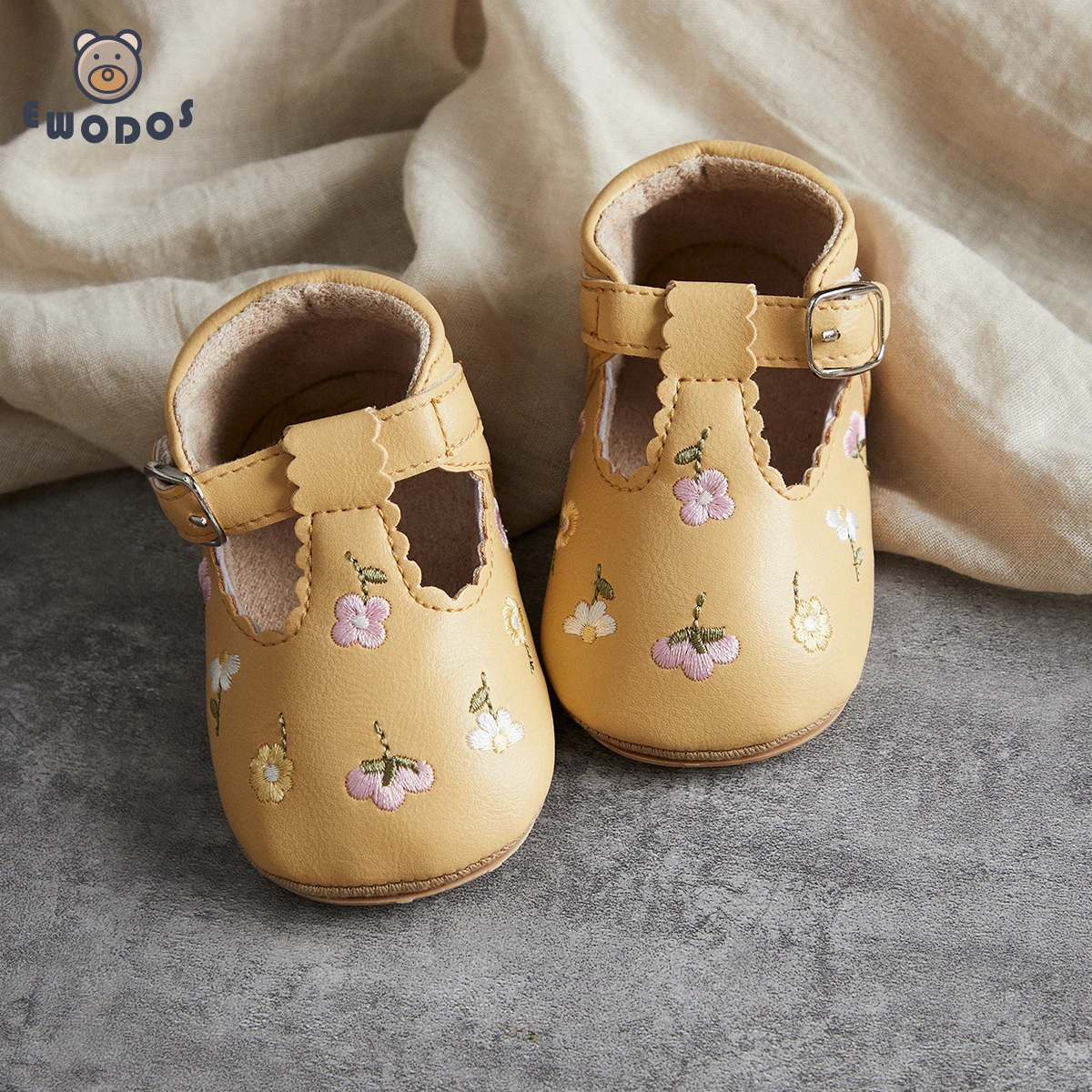 EWODOS Toddler Baby Girls Flat Shoes Sweet Floral Embroidery PU Shoes Non-Slip Shoes Soft Sole Baby Shoes First Walking Shoes