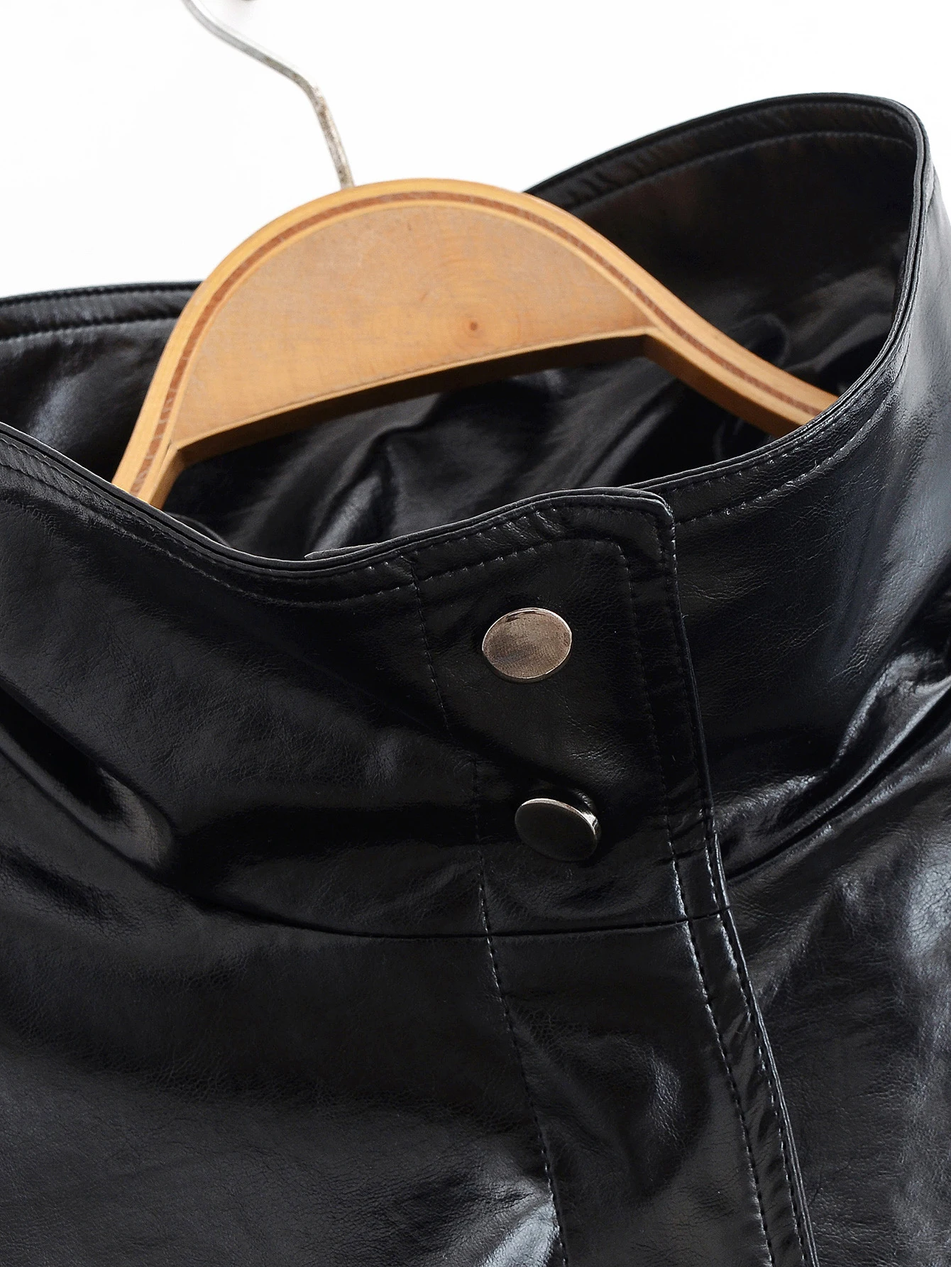 ZERAINS Autunno Nuovo Prodotto Abbigliamento da Donna Giacca da Pilota in Pelle a Vento Neutro Nera con Collo Alto Americano