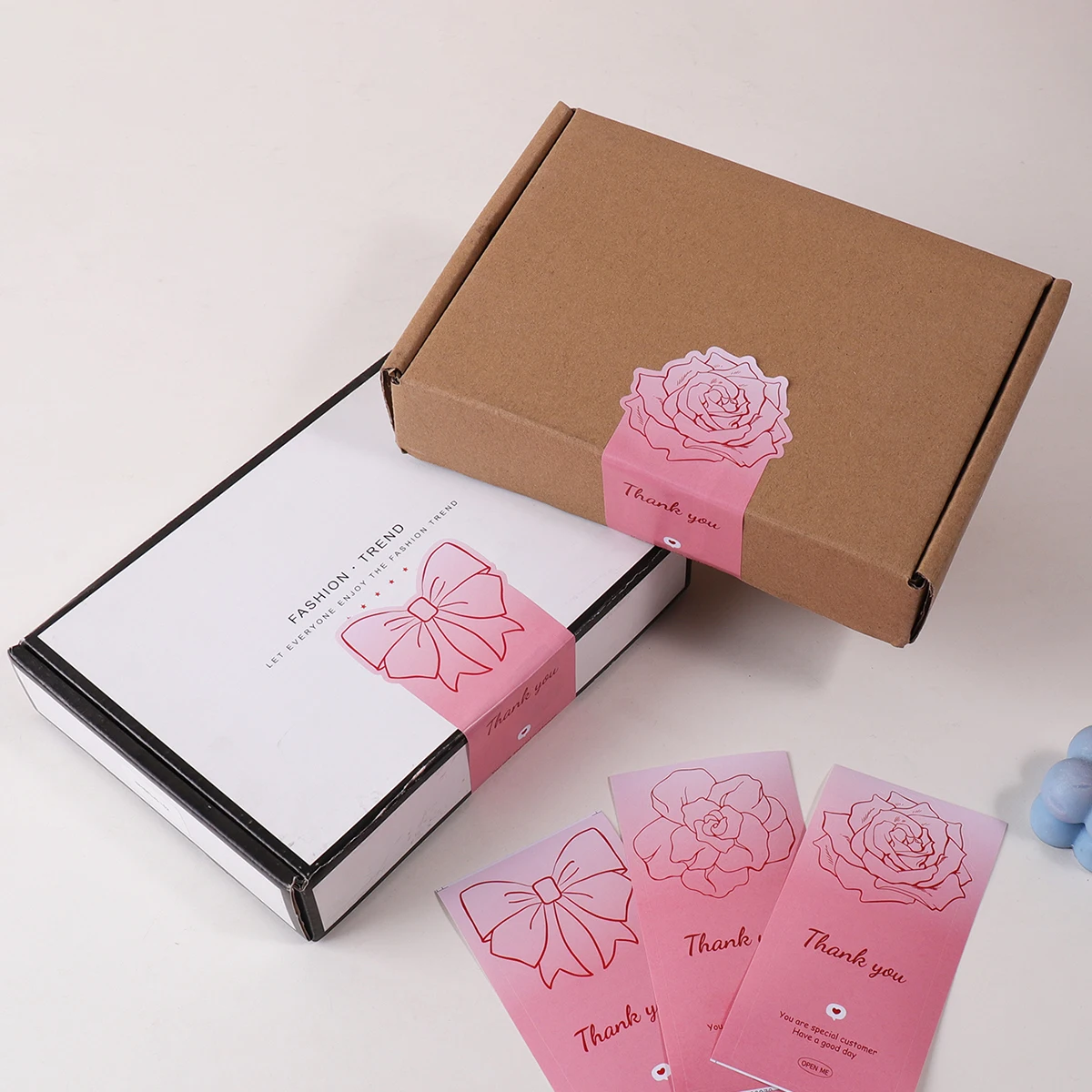 50 pieces/package Flower sticker set Floral bow pattern Suitable for gift box sealing decoration Handmade gift decoration