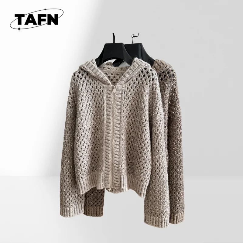 25 Classic Cashmere Cardigan with Retro Flair, Cozy and Fashionable for Casual Wear Warm  Comfortable for Casual Outings AI0977
