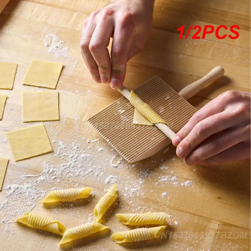 1/2PCS Wooden Spaghetti Board Practical Pasta Gnocchi Macaroni Plastic Butter Table Baby Food Supplement Moulds Noodle Machine