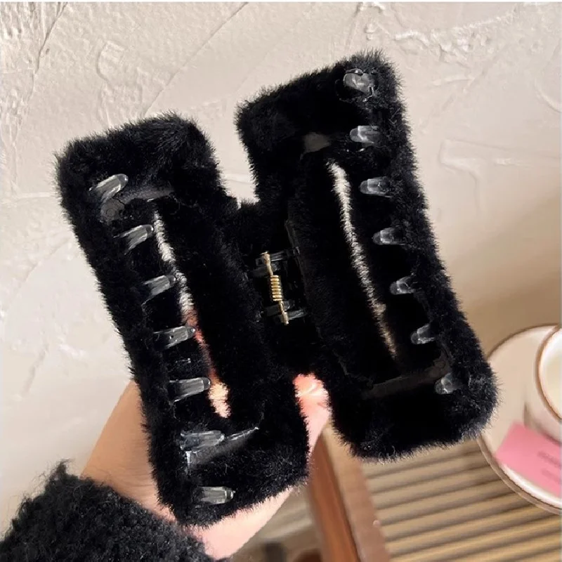 Winter Faux Fur Hair Claw 12cm Large Elegant Hairpins Plush Hair Clip Barrette Square Headwear For Women Girls Hair Accessories