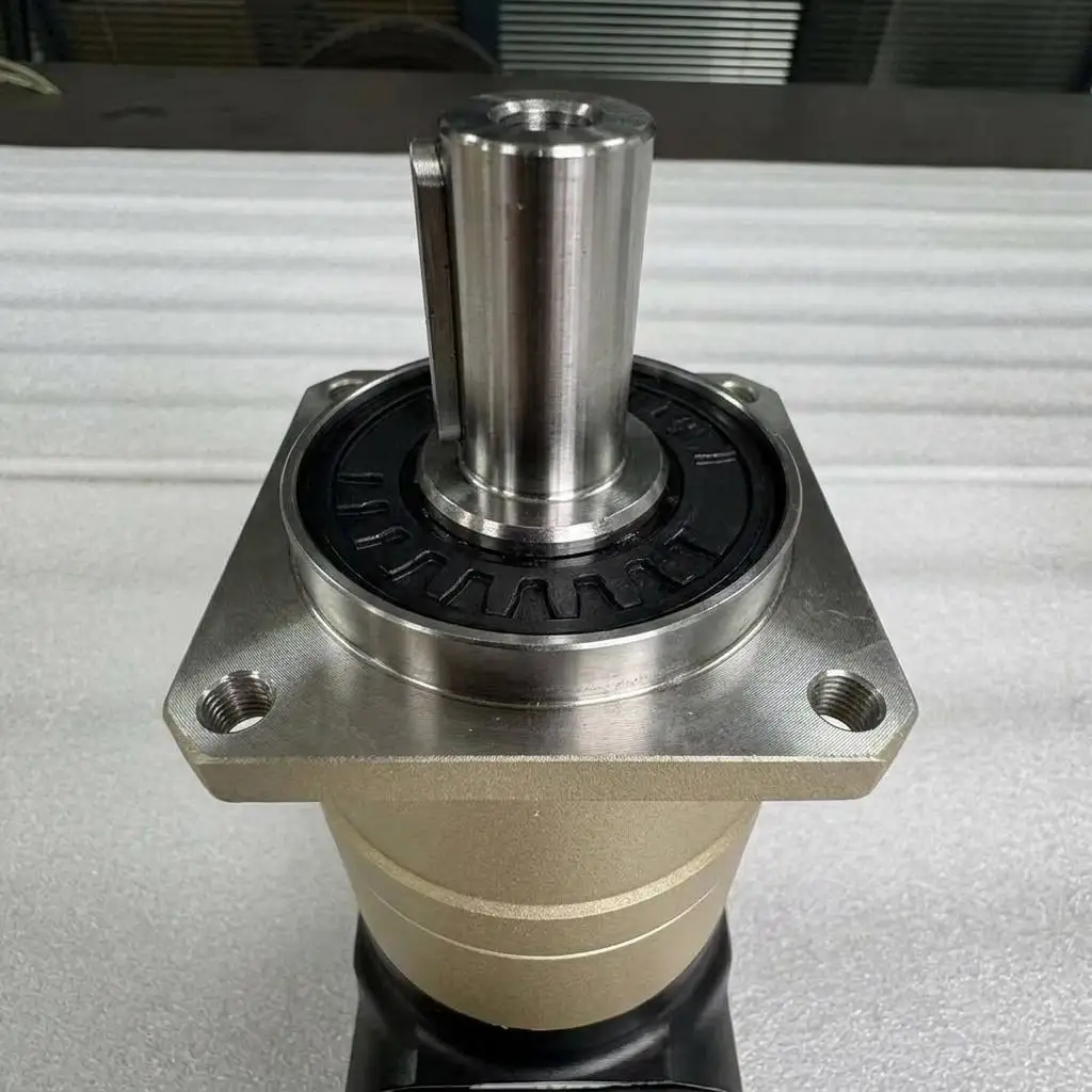 YBR60L2 Right Angle Helical Gearbox Spline Shaft Output High Precision Speed Reducer Ratio 100:1 Servo Stepper Motor AGV Robot