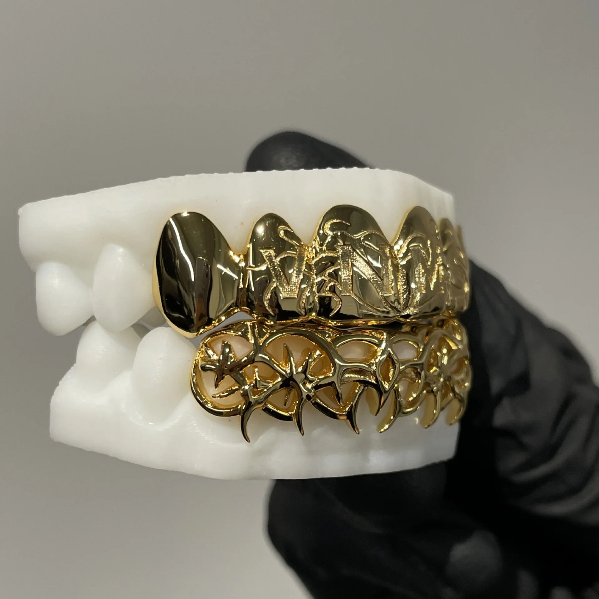 Gold-plated Thorn Letter Grill Top 6 Bottom 6 European And American Cross-border Hot-selling Grillz