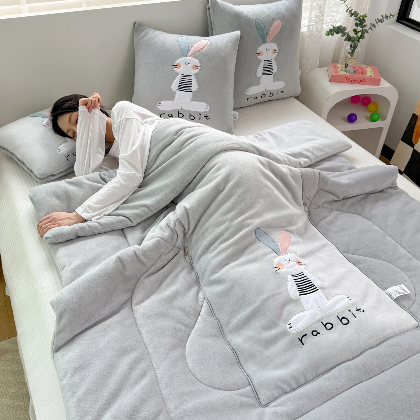 Warm Soft Multi-Function Air Conditioner Blanket Summer Quilt Thicken Double-Sided Flannel 2-in-1 Pillow Blanket for Car Travel