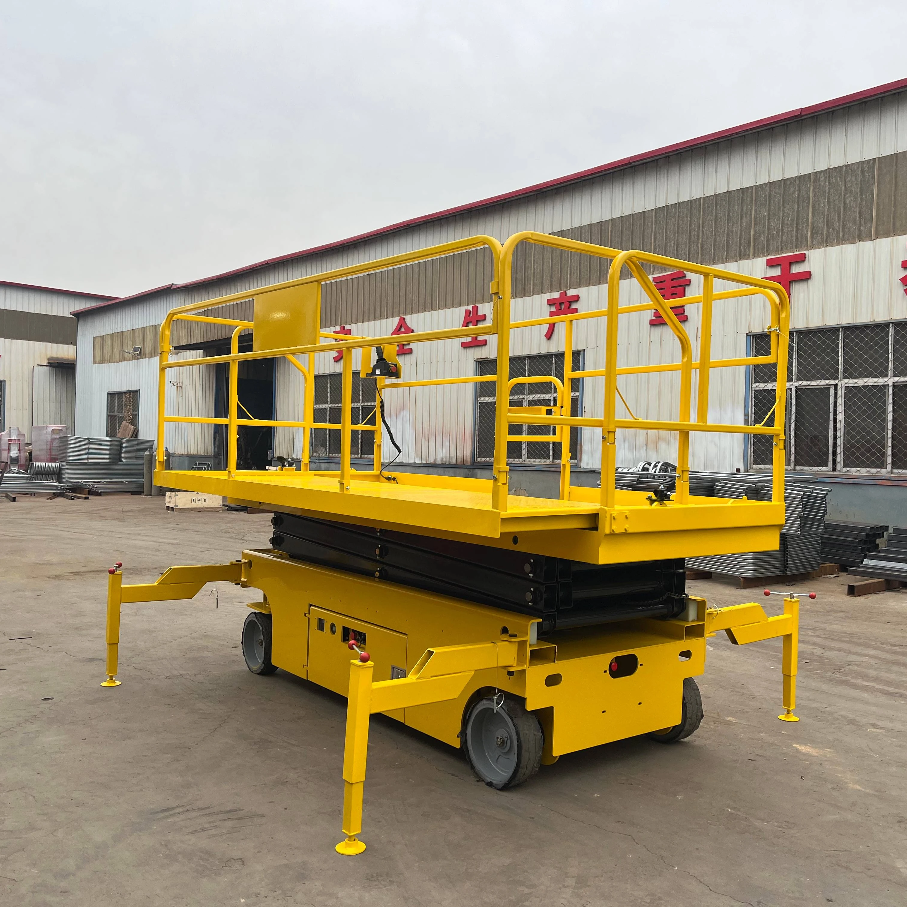 

Гидравлический электрический ножничный подъемник, воздушная рабочая платформа, подъемный стол для человека, 300 кг, выравнивание колес, мобильная ножничная подъемная машина