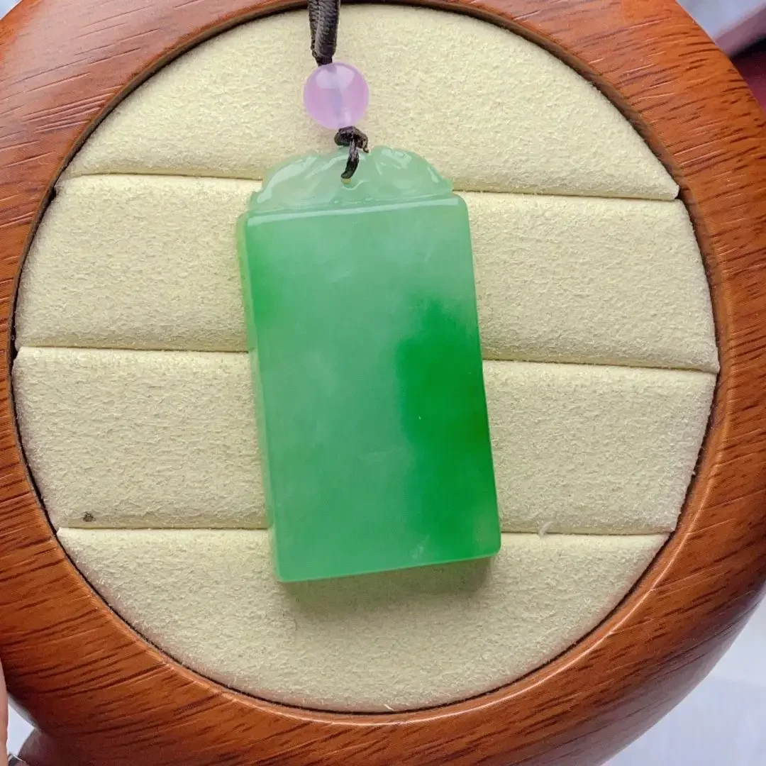 

Myanmar jadeite fashion new natural high ice floating green safe brand protect safe send girlfriend send family