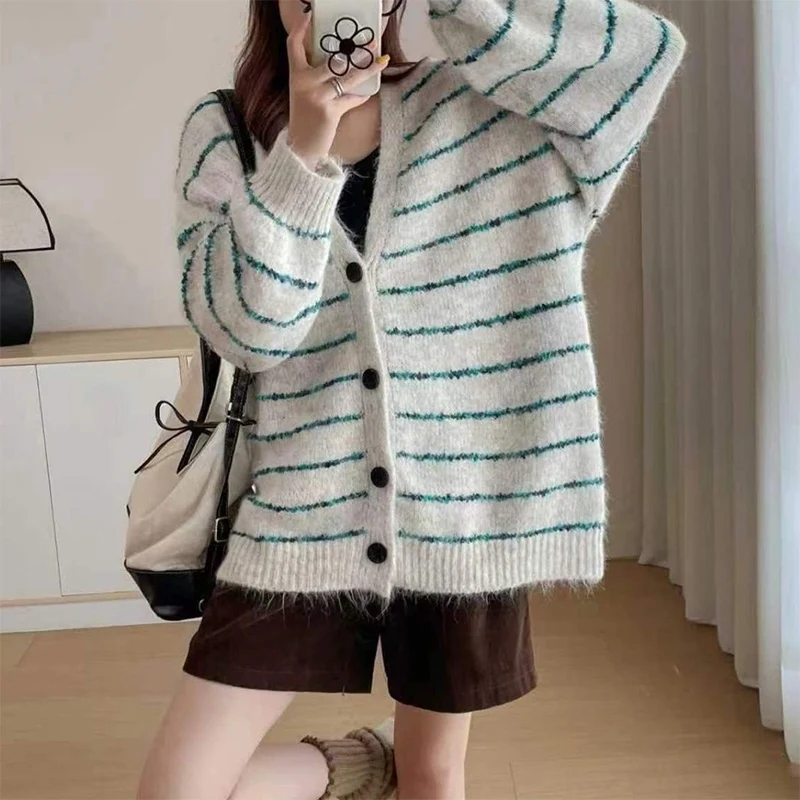 

Women Striped V-Neck Cardigan Sweater Autumn Korean All Match Loose Tops Coats Y2K Vintage Long Sleeve V-Neck Cardigan Jacket