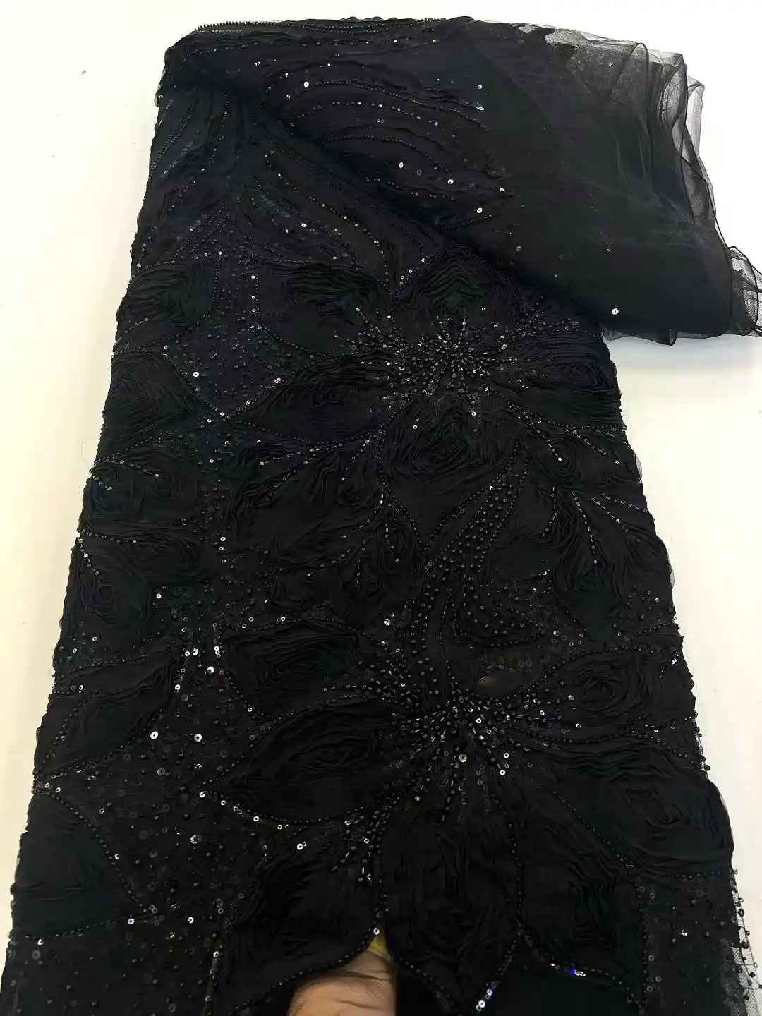 2026 Luxury French Mesh Beaded Lace Fabric High Quality African Sequins Groom Lace Fabrics For Nigerian Wedding Dresses Sewing