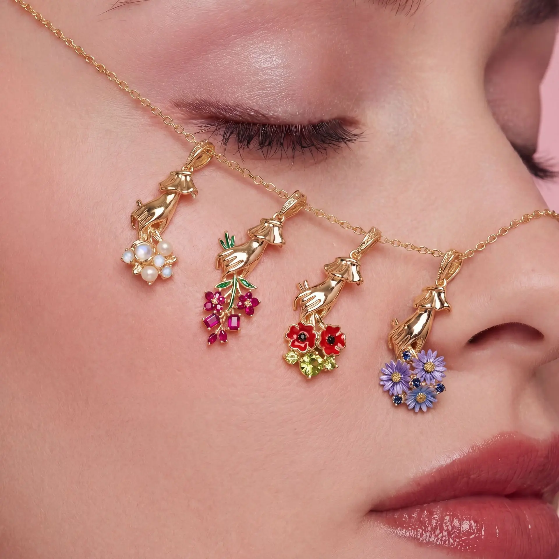 New Fashion Handheld Flower Series Necklace for Women Girls Colored Zircon Enamel Pearl Pendant Necklace Jewelry Accessory Gift