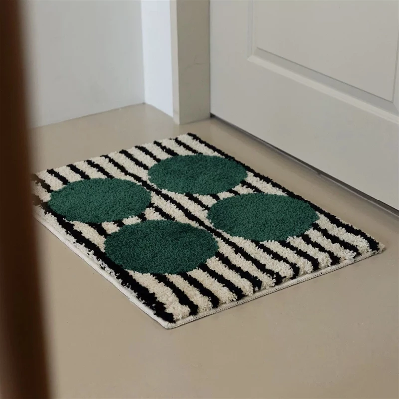 Modern Geometric Plush Floor Mat Soft Anti Slip Water Absorbent Carpet For Bedroom Bathroom Bedside Or Entryway Home Decor
