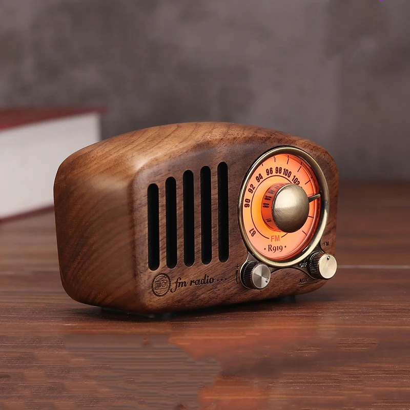 

Retro walnut wood outdoor intelligent computer Bluetooth speaker radio mini external plug-in small audio