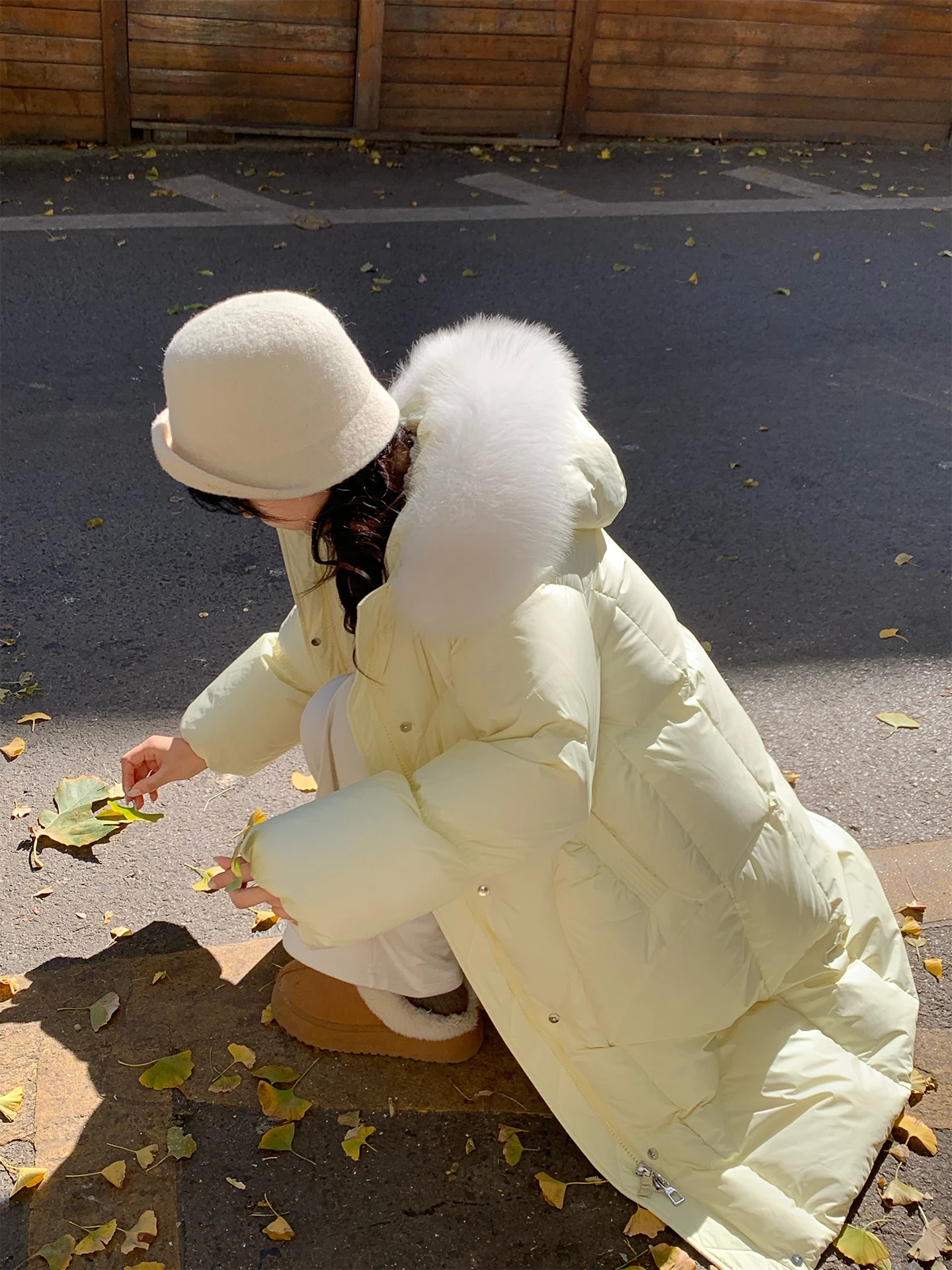 

Женская зимняя теплая куртка Xiji с натуральным меховым воротником, средней длины, в корейском стиле, 90% пух, длинный рукав, на молнии