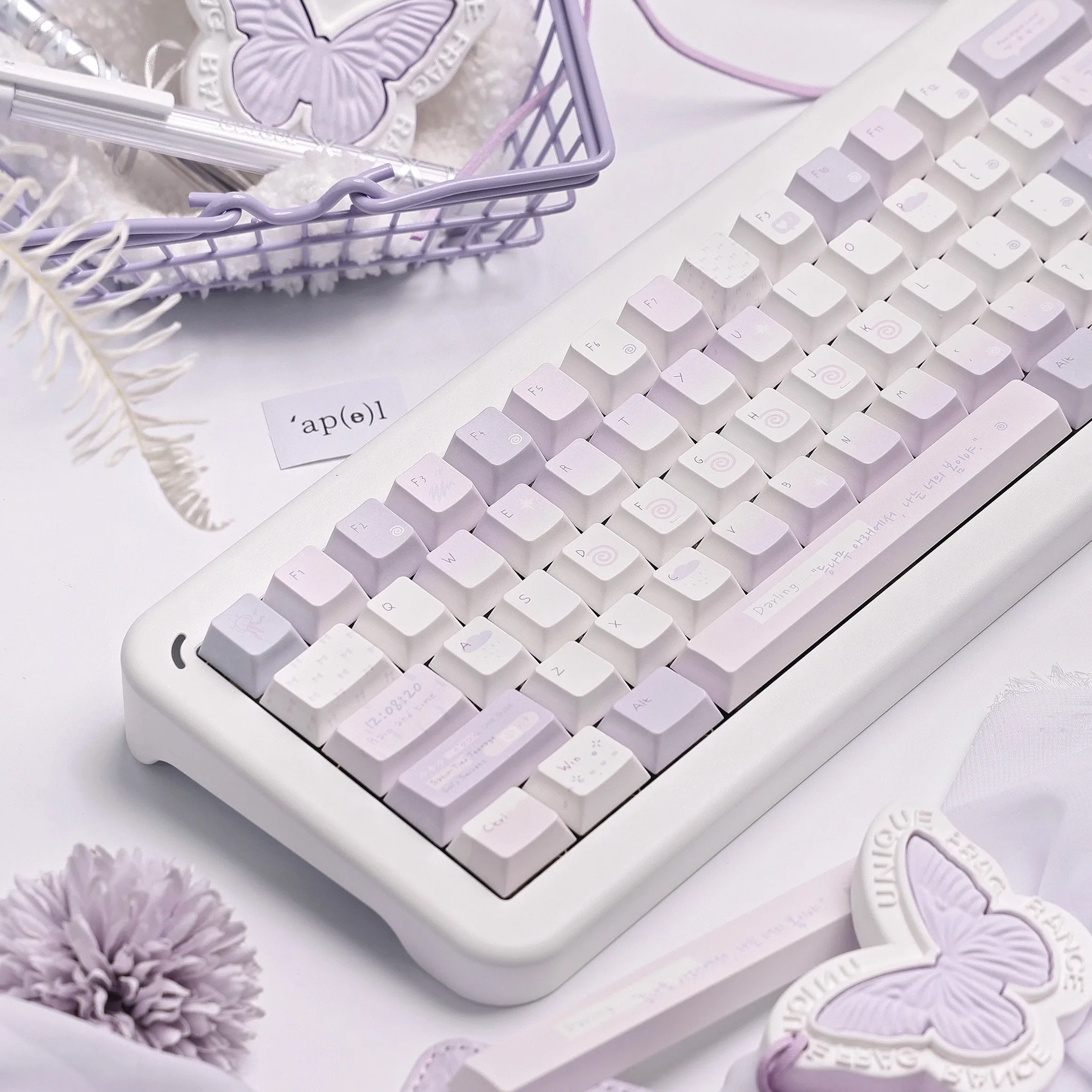 

Indulge in the original keycap girl pale white purple gentle and cute new original personalized keyboard hat