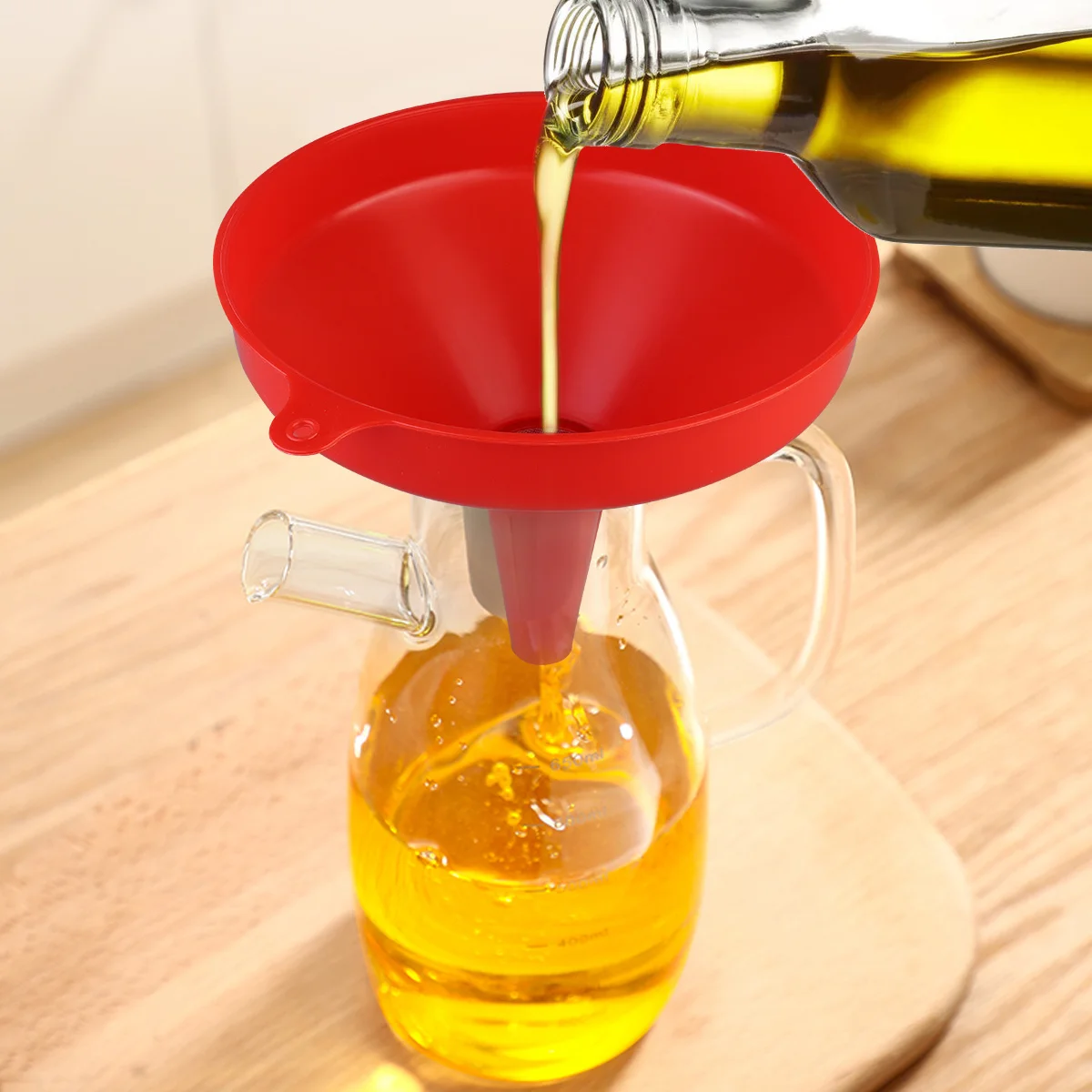 

Plastic For Oil Liquid Dry Goods Transfer Lightweight Filter Funnel Kitchen Bar Tool Practical Funnel