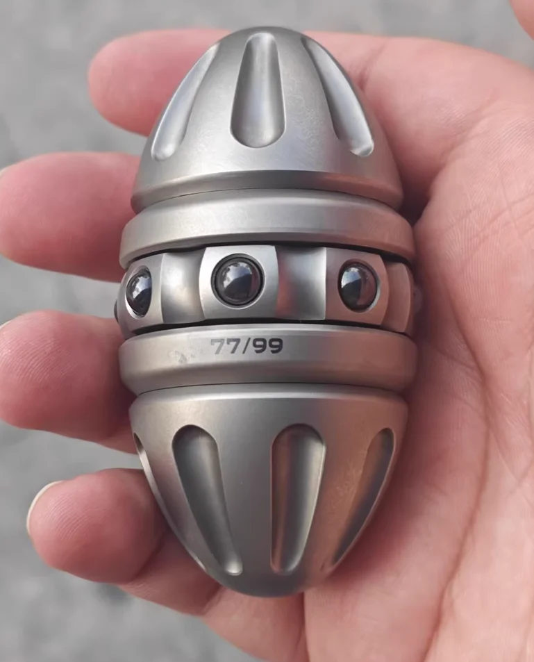 중고 EDC BM 웜 에그 티타늄 합금 스피너 피젯 디컴프레션 장난감