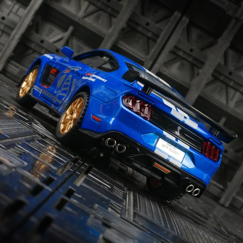 Modelo de coche de aleación Ford Mustang GT500 a escala 1:32, puertas y capó del motor se pueden abrir, rico en detalles, finamente elaborado.