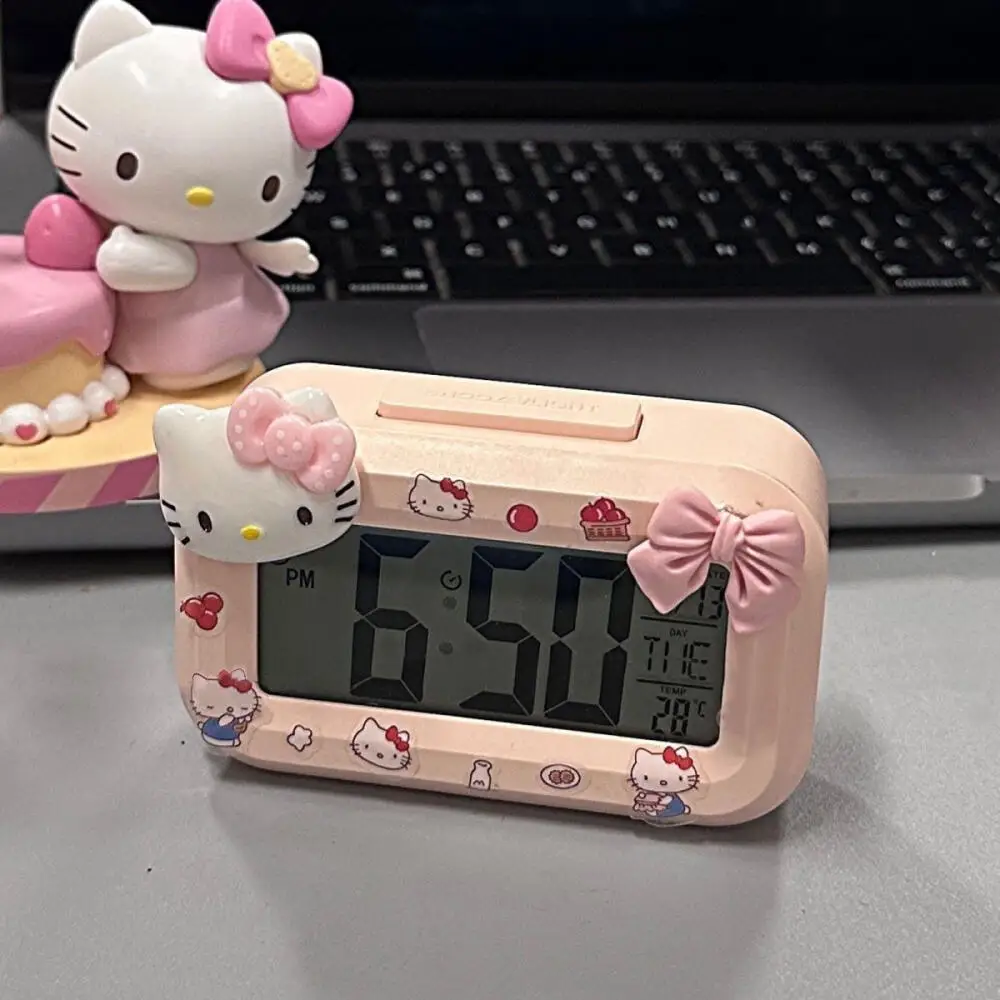 Sanrio Hello Kitty sveglia Cartoon Mini Kitty Cat nottilucenti allarmi orologi dormitorio Desktop Ornament sveglie per studenti