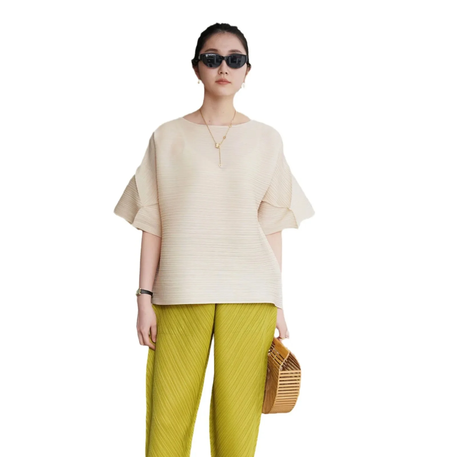 T-shirt da donna Miyake pieghettata moda SOLID allentata GRANDE taglia O-collo manica svasata T-shirt femminile Top Tide