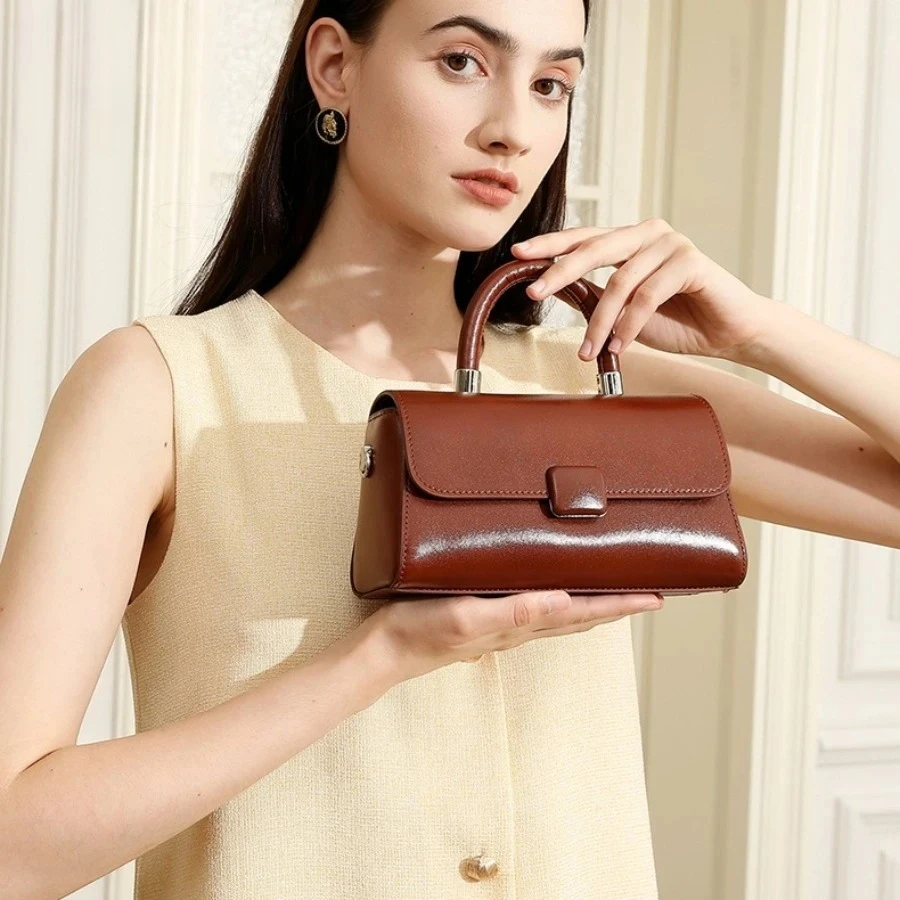 Genuine Cattle Leather Crossbody Bag Minimalist Small Shoulder Purse for Women Luxury Lightweight Niche Designer Handbag