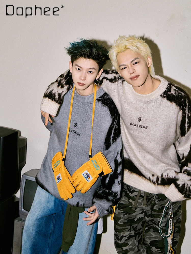 

2025 Autumn Winter New American Style Men's Crew Neck Long Sleeve Loose Casual Light Gray Off-White Knitted Sweater