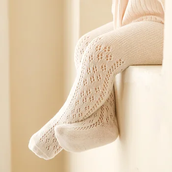 新生児用の薄いメッシュタイツ,通気性のある透かし彫りのパンティー,子供用の柔らかい綿のストッキング