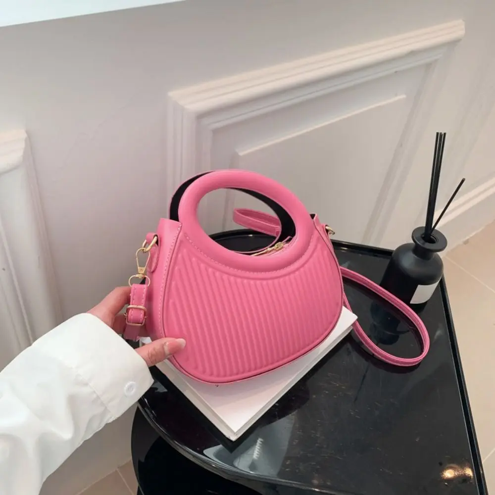 Fashion Women Shoulder Bag Armpit Bag Design Underarm Bag Pleated Saddle Bag Solid Color Messenger Bag Purse Handbags