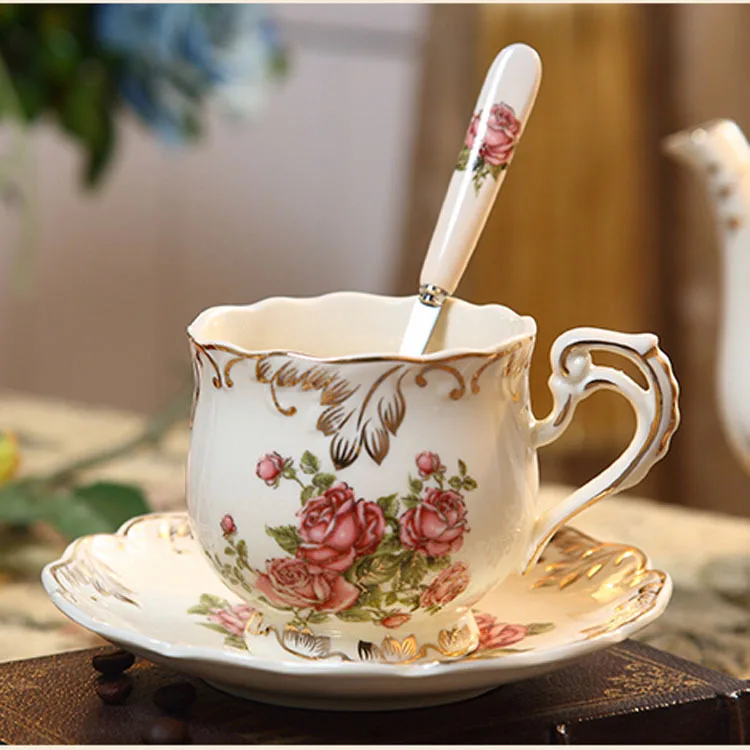 

Europe Painted Rose Ivory Porcelain Coffee Cup and Dish Set British Luxury Household Breakfast Cup Ceramic Afternoon Tea Cup