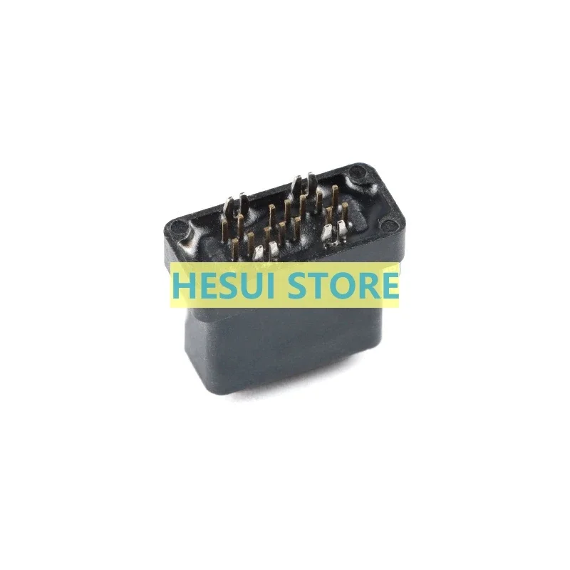مقبس أنثى مقاوم للماء من النوع C 14PIN عموديًا في الخط مقاوم للماء IPX7