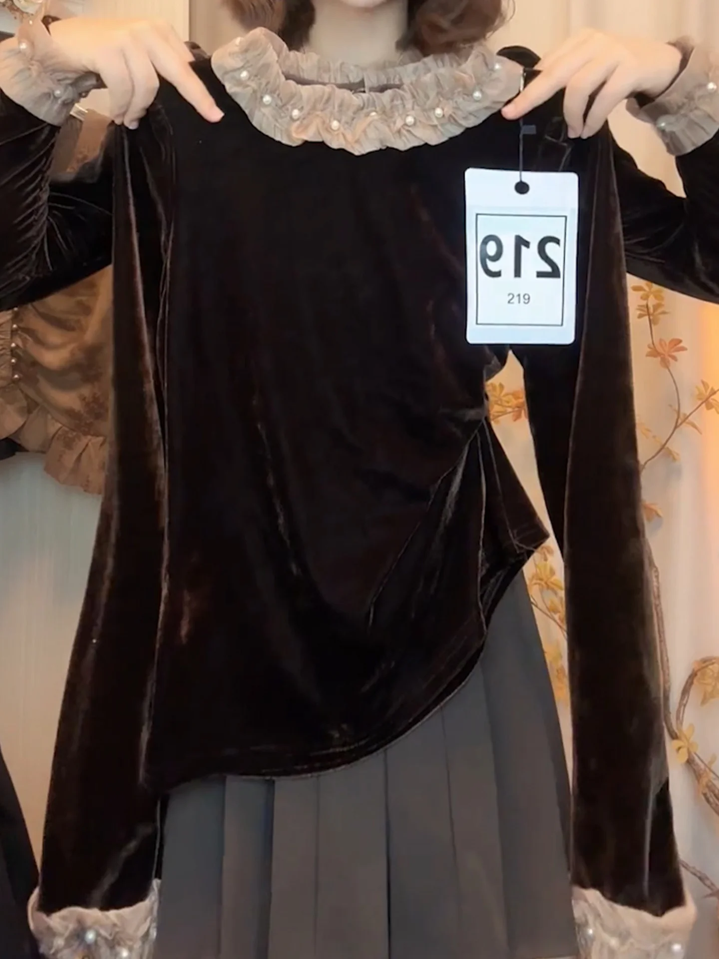 

Velvet Base irt Thi Long Sve Slimming Design French Sle Faionable Top for Autumn Season Women's Premium ...