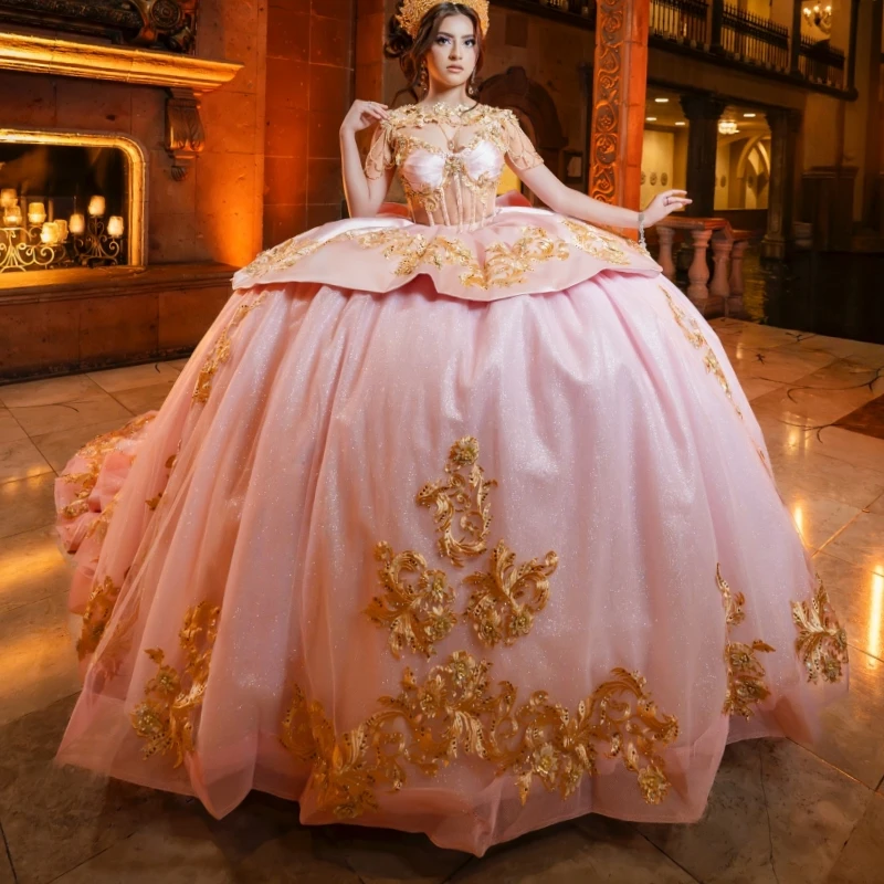 

Pink Shiny Quinceanera Dresses Off The Shoulder Gold Applique Lace Beading Crystal Bow Tull Party Birthday Sweet 16 Dress Vestid