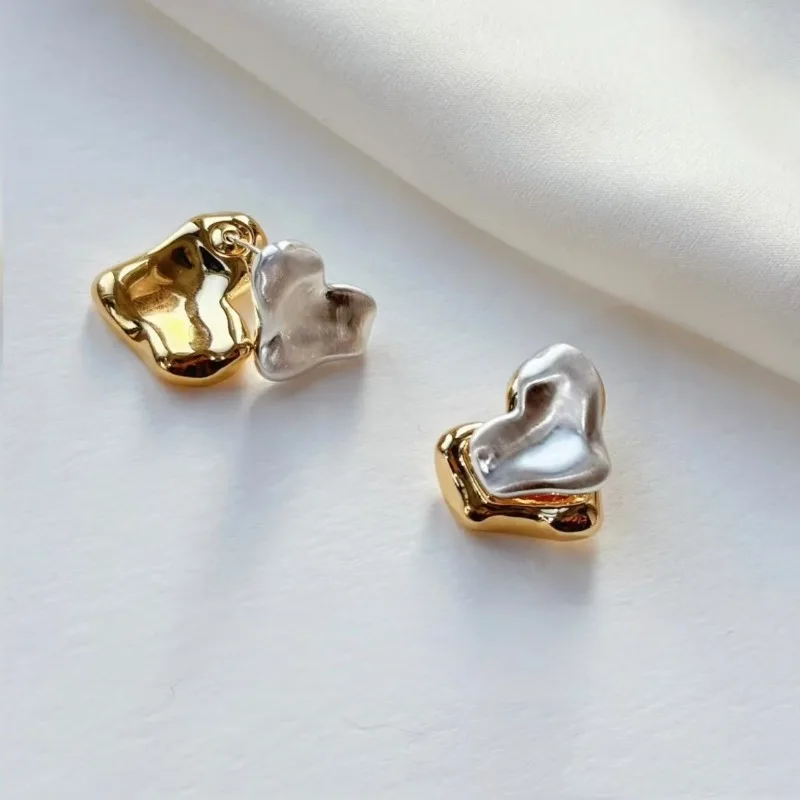 

Handmade Brushed Heart-shaped Contrasting Color Niche Needle Irregular Exaggerated Stud Earrings Women's Earrings Advanced Sense