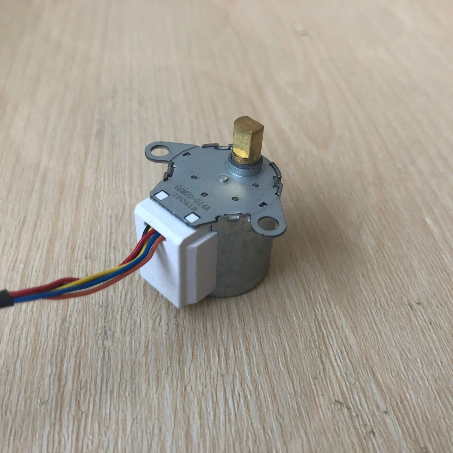Suitable for EZVIZ camera C6C stepper motor OT-GSM20-014A C8W C8C