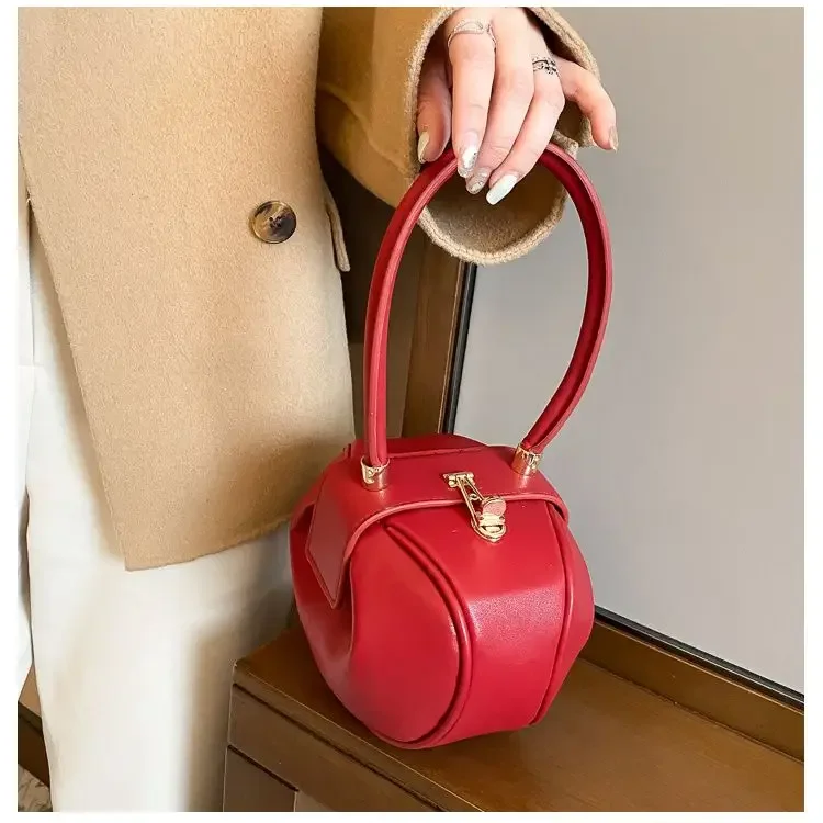 2024 Personalized Unique Design Phone Women\'s bag Small Ball Wallet Trendy Small Square Bag High Quality Shoulder Underarm Bag