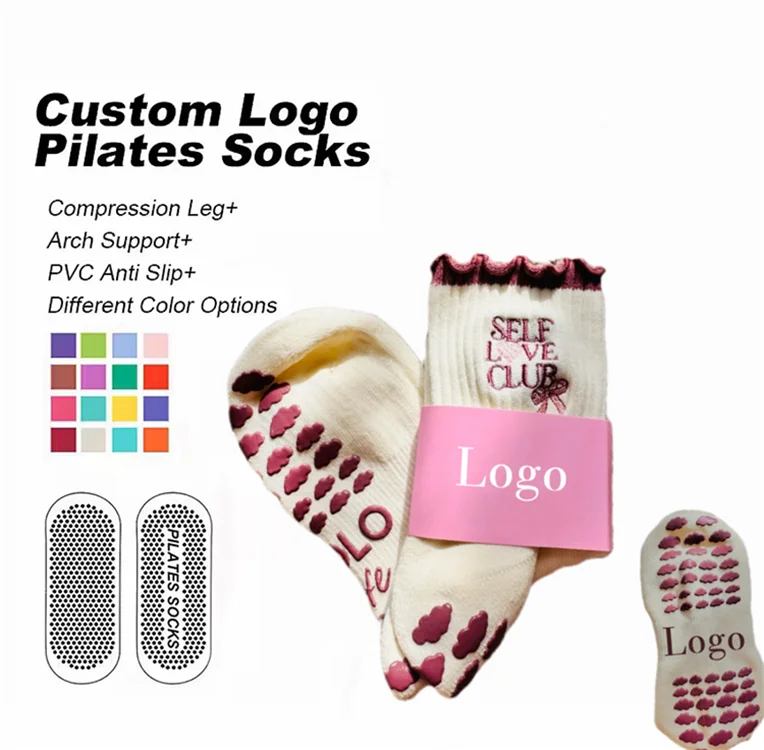 الشركة المصنعة عالية الجودة محبوك الإناث القطن طاقم قبضة المضادة للانزلاق المطرزة كشكش شعار مخصص المرأة اليوغا جوارب بيلاتيس