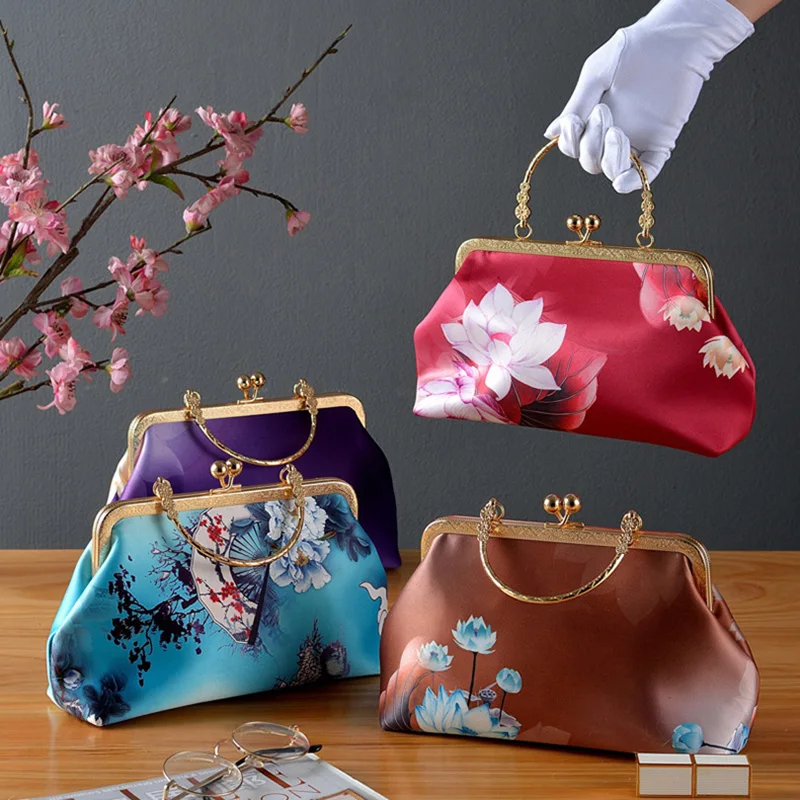 Chinese Style Lotus Printed Banquet Bag For Lady Vintage Floral Cheongsam Evening Bags Elegant Silk Fabric Mouth Gold Bag XA587H