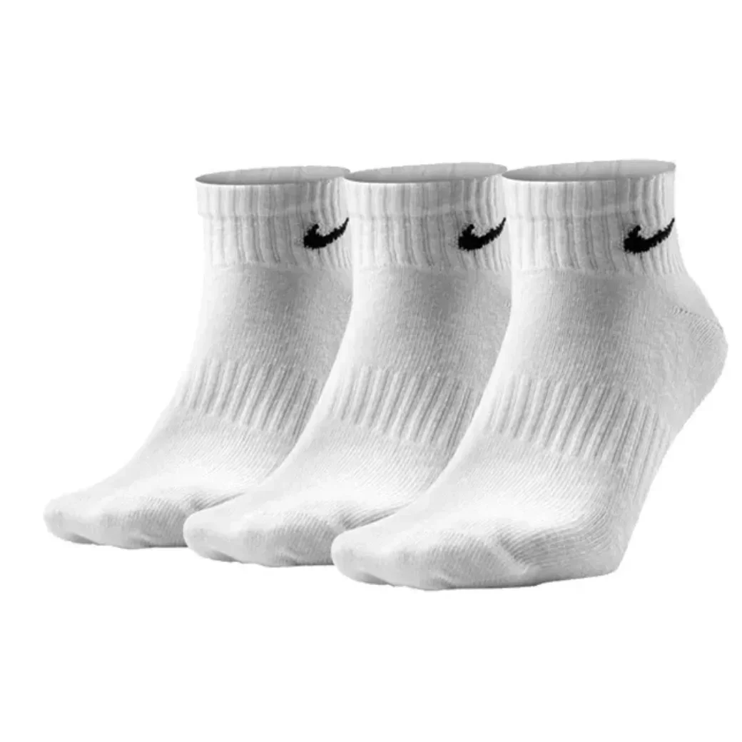 Nike Unisex EVERYDAY CUSH CREW 3PR Long Mid Calf Quick Dry Towel Socks 3 Pairs Fall/Winter Comfortable and Soft