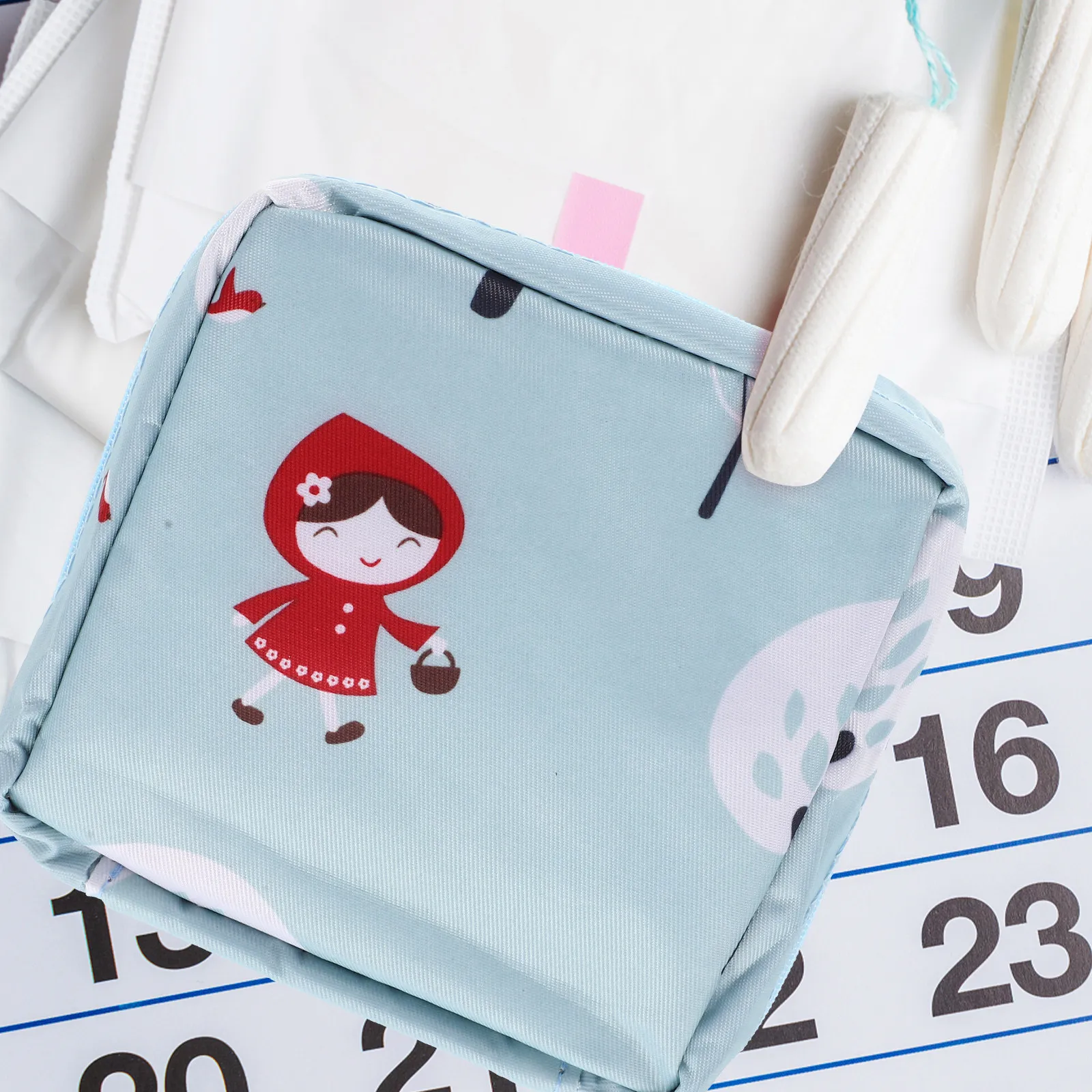 Stylish Sanitary Napkin Storage Bag Delicate Period Pouch Zipper Tampon Holder Reusable Convenient Female Accessory for School