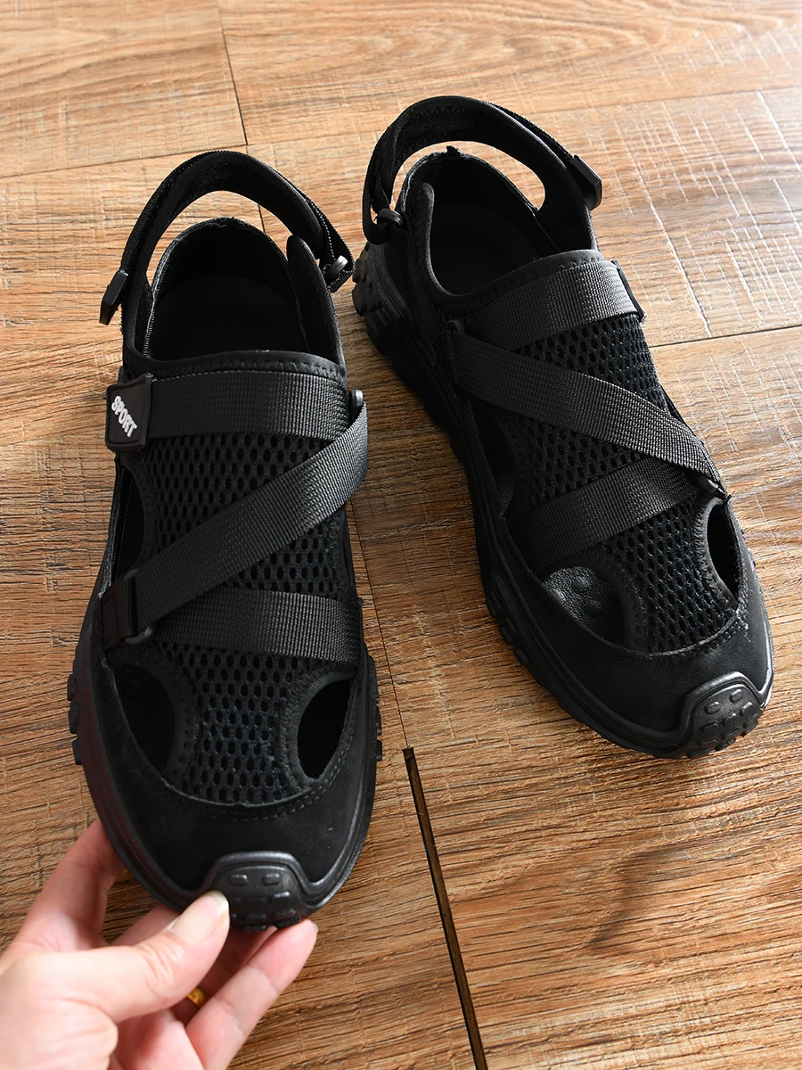 Unisex Breathable Mesh Slip-On Sandals with Magic Tape Closure Comfortable Summer Beach Shoes Anti-Slip Flexible And Fashionable