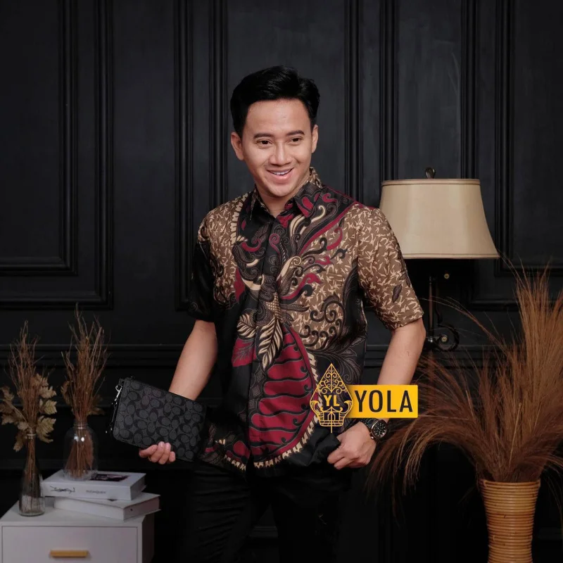 Camicia batik estiva a maniche corte per uomo adulto Camicia da ufficio Design con motivo gazza Stampa 3D Stile nazionale