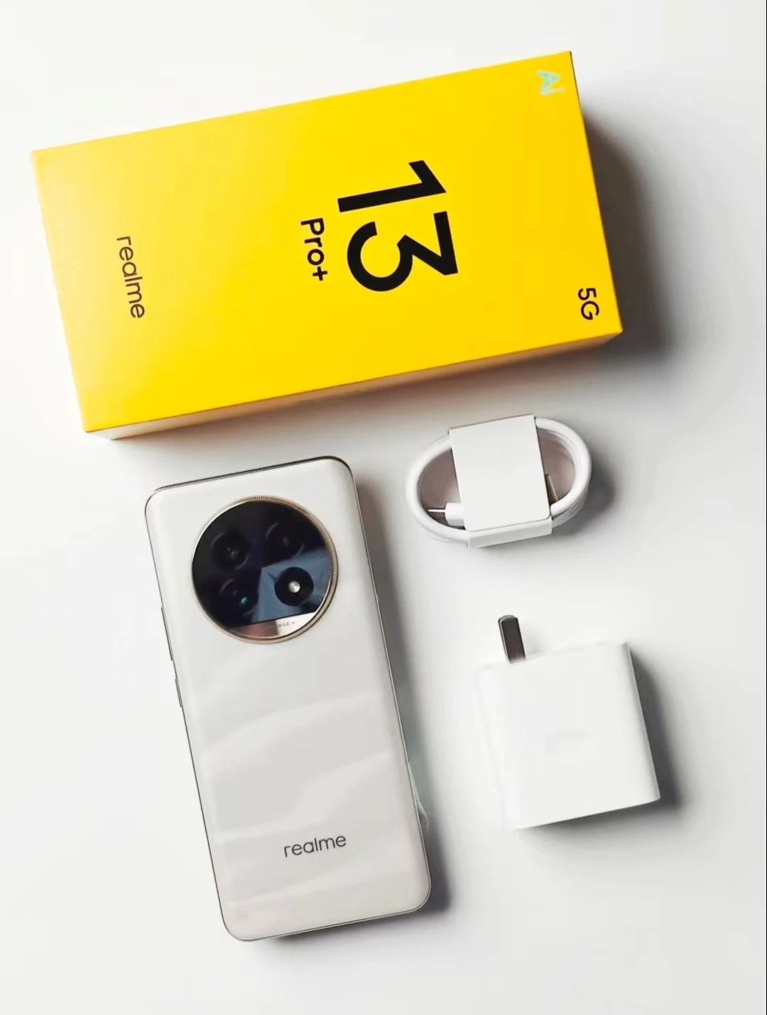 Unlocked Realme 13 Pro + Plus 5G Cell Phone Snapdragon7s Gen2 6.7nch OLED 120Hz 5200Mah 80W Super Charge 50MP Android 14 NFC OTA