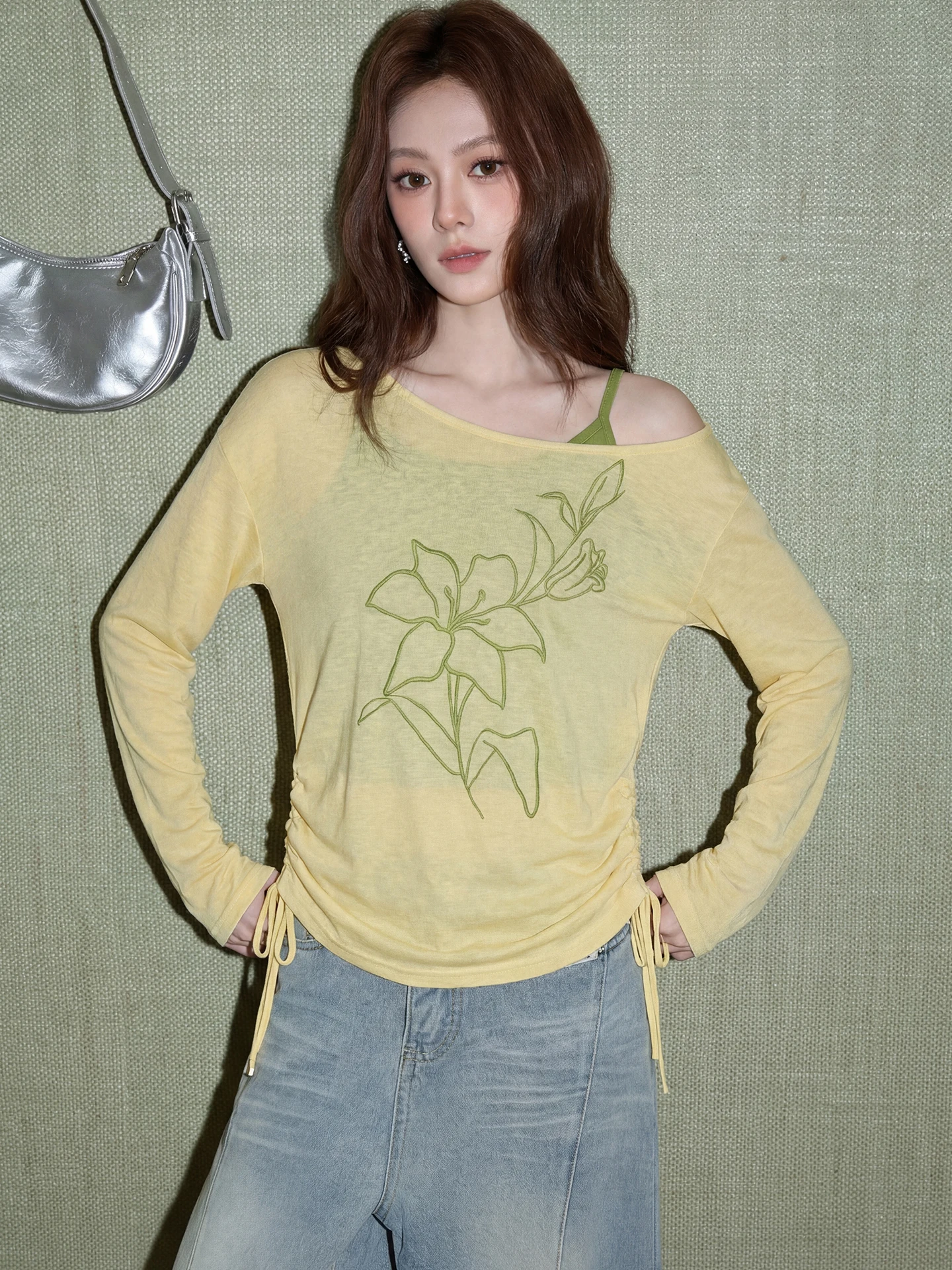 

Yellow One-Shoulder Long Sleeve T-Shirt with Strap Vest Women's Two-Piece Set Summer New Sun Protection Cover up Top Casual Wear