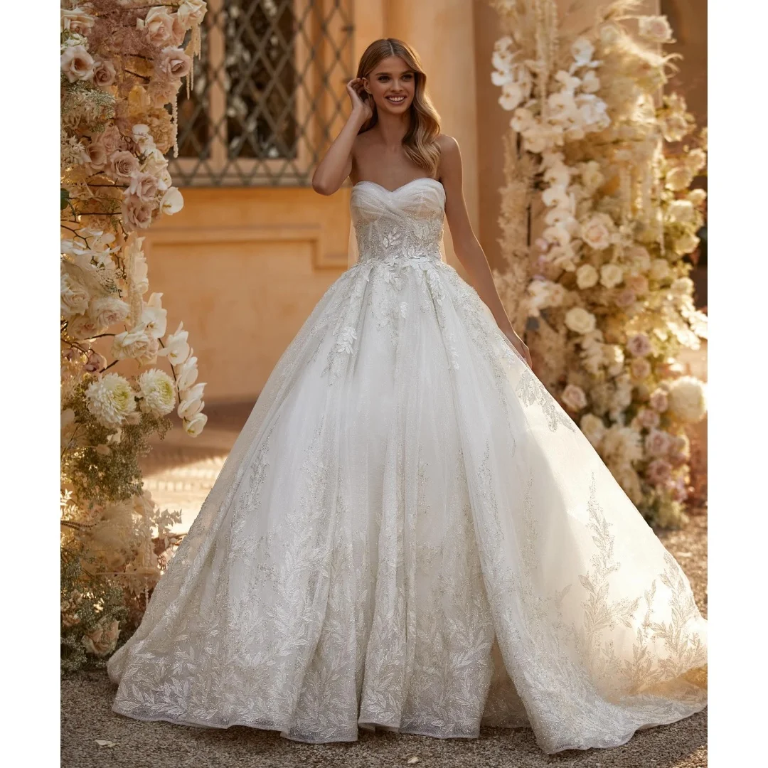

Luxurious Strapless Lace Wedding Dresses With Applique Sequins Sweetheart A-line Customizable Ruched Shiny Bridal Wedding Gowns
