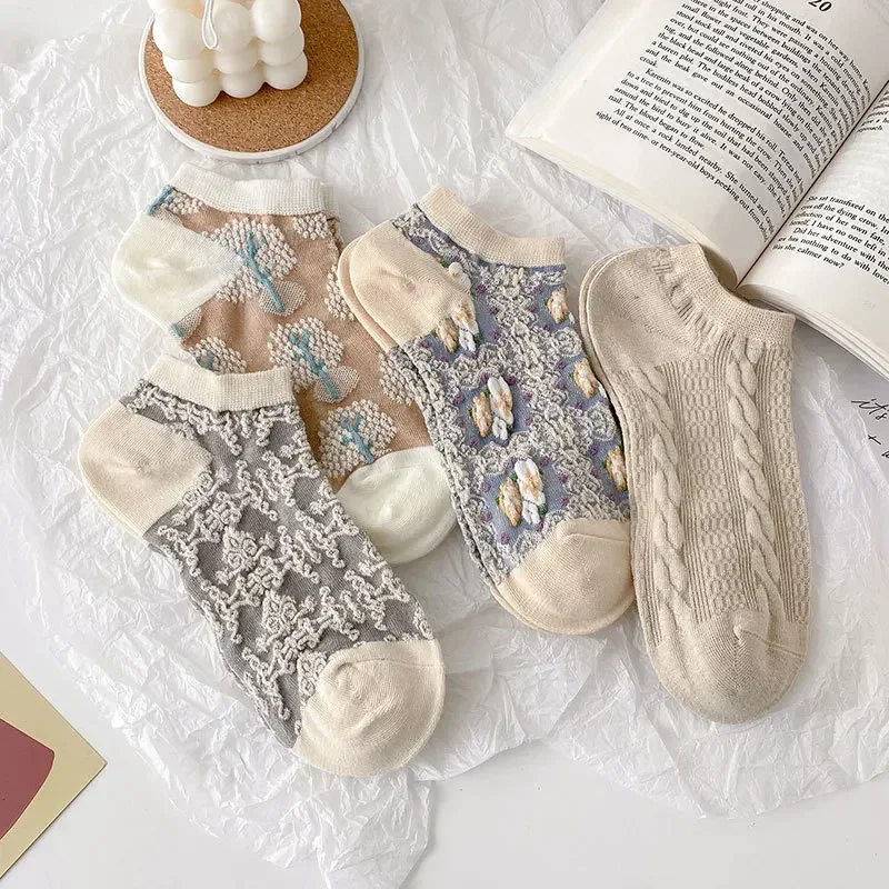 2026 new college style three-dimensional small floral socks pastoral style pure cotton boat socks retro forest boat socks