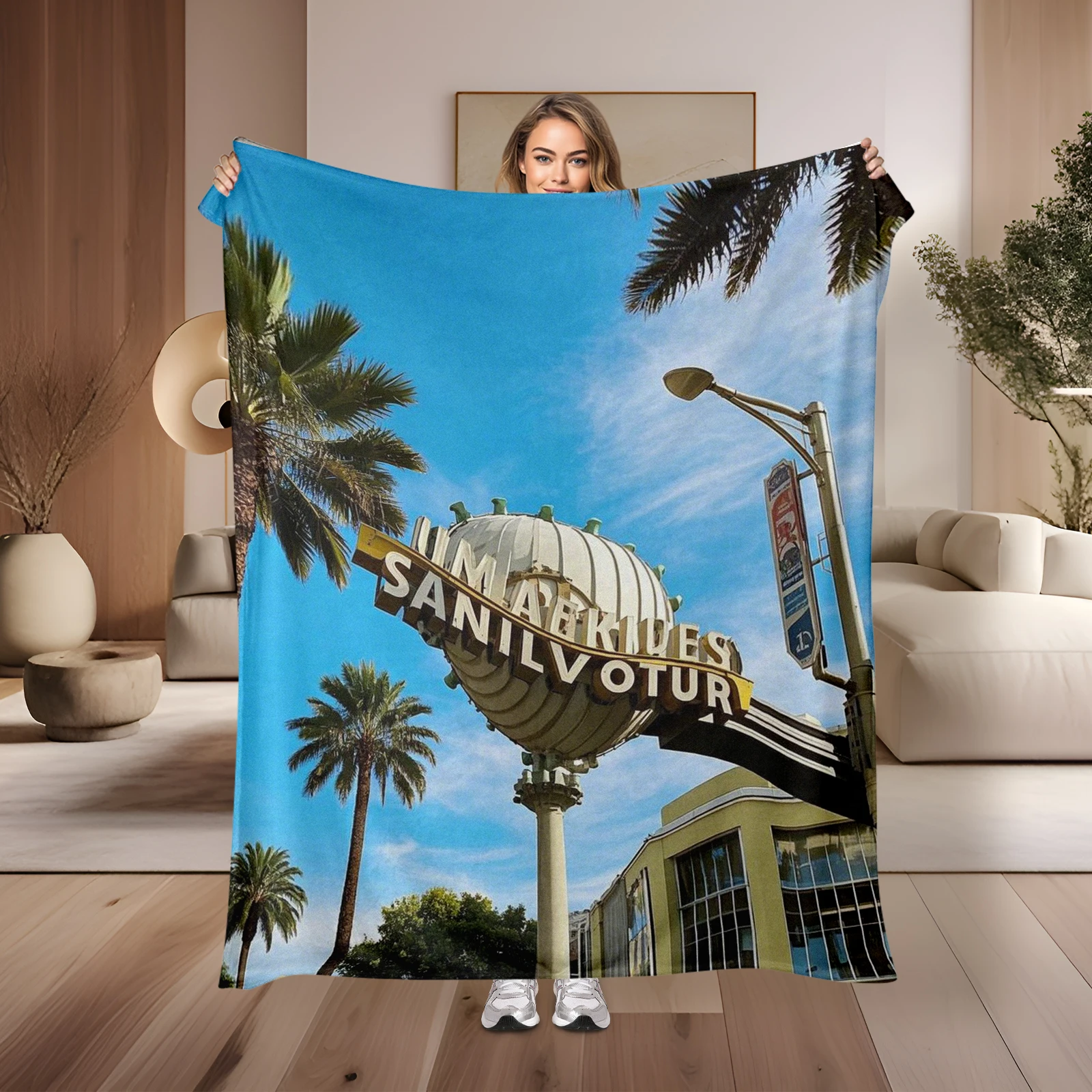 Inspired By Universal Studios Hollywood This Blanket Merges Movie World Charm With Home Comfort