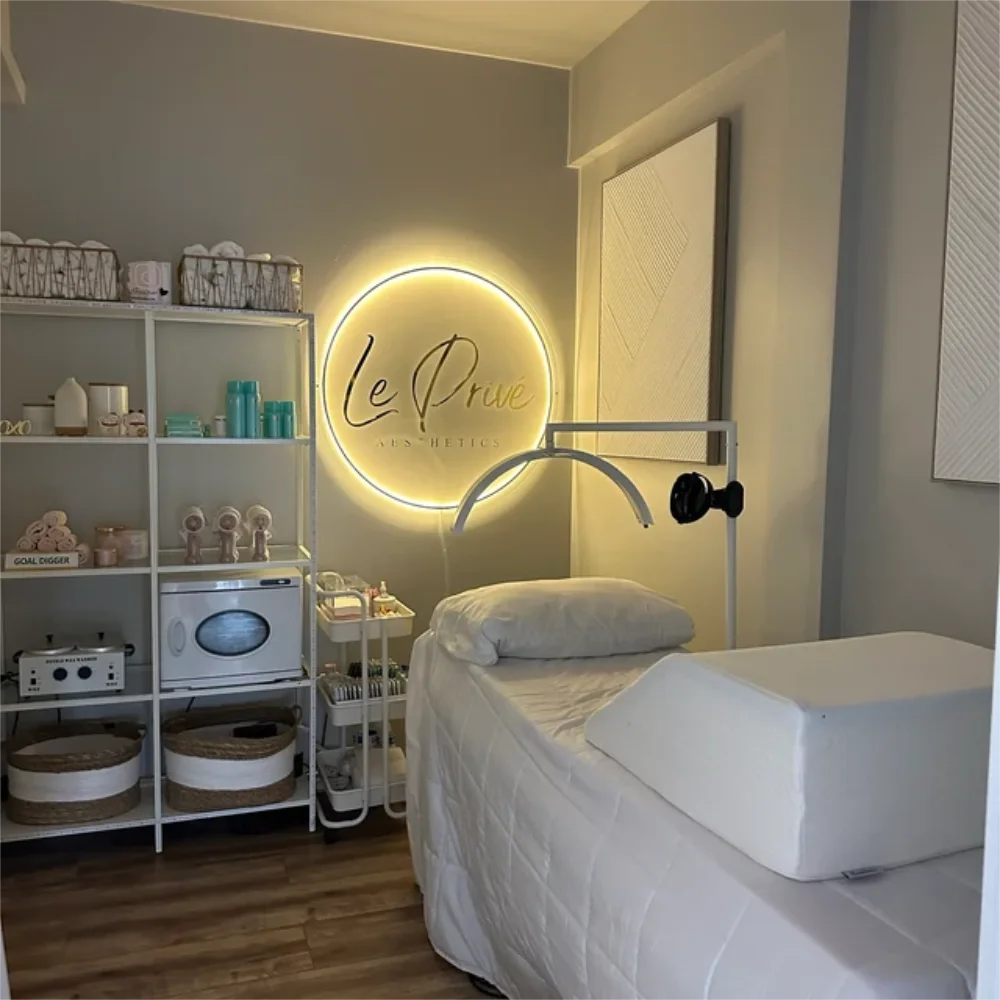 Letreros acrílicos LED para salón de belleza, placa de nombre de empresa retroiluminada 3D, logotipo de estudio de cabello, letrero para exteriores